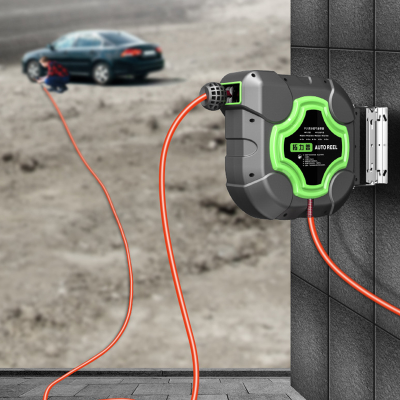 10/15/20M avvolgitubo retratti - Electric Reel recensione e prezzo